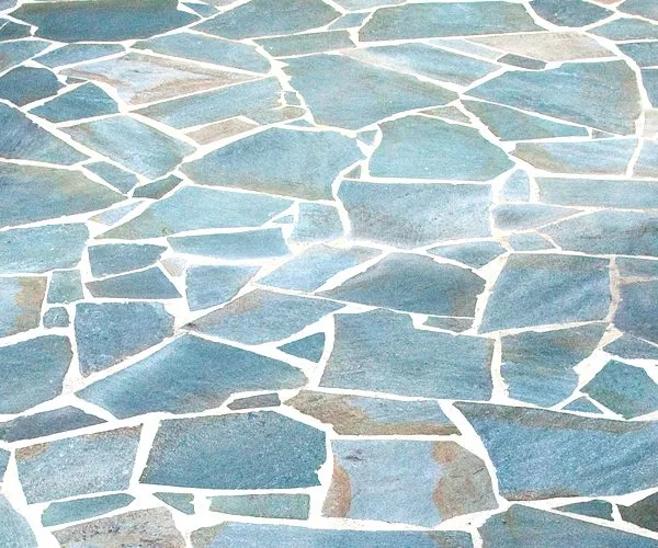 Πράσινες πλάκες Καρύστου σε εξωτερική επίστρωση